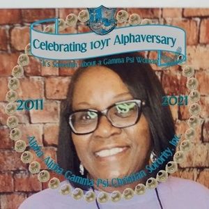 Meet your Posher, Elaine